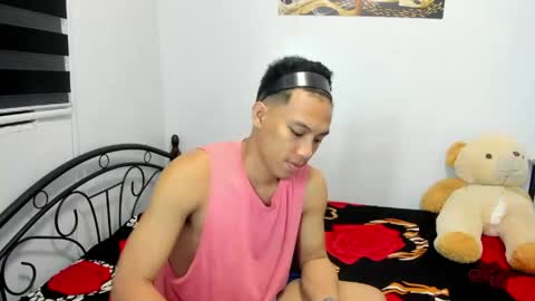 urfucker_vinz online show from April 26, 12:46 pm