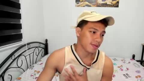 urfucker_vinz online show from June 17, 12:18 pm