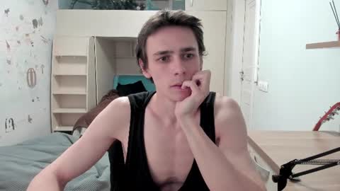 urgoddessboy online show from June 22, 8:13 pm
