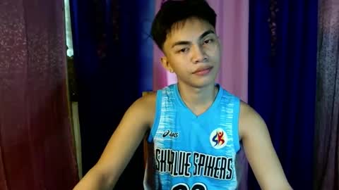 Snapshot of urguy_marco chatting on October 13, 12:27 am urguy_marco online show from October 13, 12:27 am