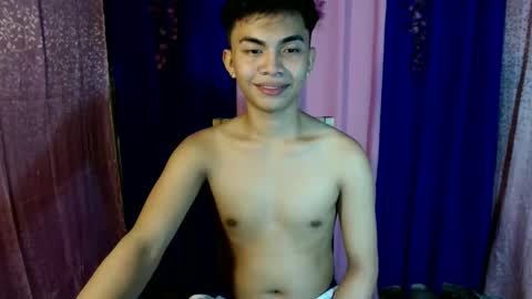 Snapshot of urguy_marco chatting on September 29, 2:57 pm urguy_marco online show from September 29, 2:57 pm
