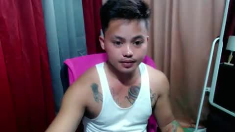 Snapshot of urhot_fucker13 chatting on March 10, 6:49 am JUST CALL MY NAME jayrus online show from March 10, 6:49 am