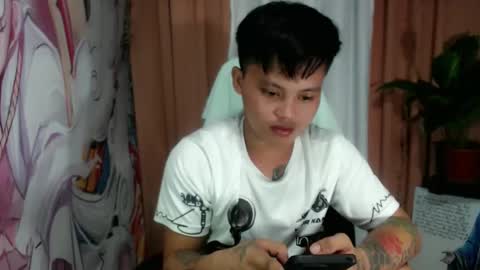 Snapshot of urhot_fucker13 chatting on October 24, 9:44 am JUST CALL MY NAME jayrus online show from October 24, 9:44 am