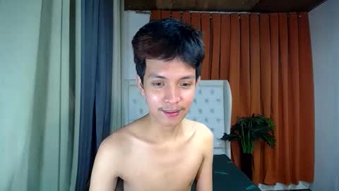 urhot_johny online show from April 19, 6:32 pm