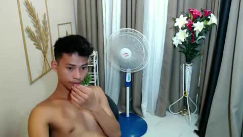 richard online show from May 11, 2:46 am