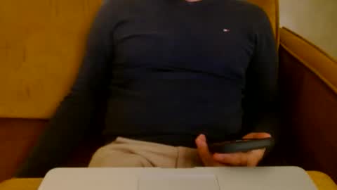 Snapshot of uropportunity chatting on October 19, 6:00 pm Dutchsoftie online show from October 19, 6:00 pm