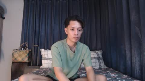 Snapshot of urpinoyasianx chatting on January 30, 2:15 pm Mel online show from January 30, 2:15 pm