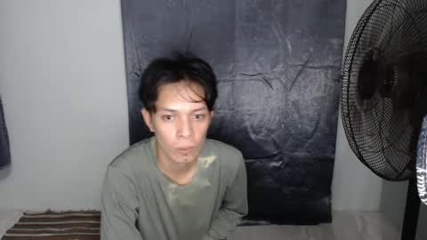 Snapshot of urpinoyasianx chatting on January 26, 10:24 pm Mel online show from January 26, 10:24 pm