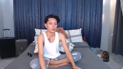 Snapshot of urpinoyasianx chatting on February 13, 3:03 pm Mel online show from February 13, 3:03 pm
