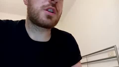 ursweetdreamx online show from May 2, 10:18 am