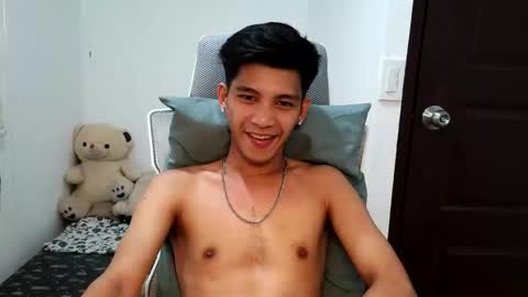 ursweetie_boy online show from April 12, 7:54 am