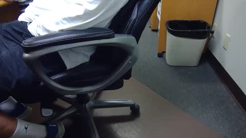 useemie online show from October 6, 4:44 pm