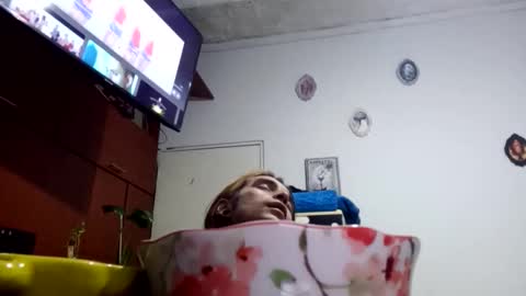 user_of_existance online show from April 11, 6:53 am