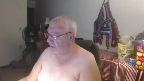 Snapshot of usgoober chatting on October 7, 1:59 pm Eric online show from October 7, 1:59 pm