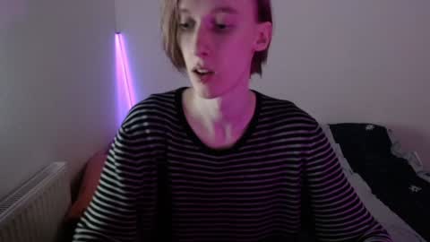 Snapshot of usuck364662 chatting on January 17, 1:03 pm Excuse me online show from January 17, 1:03 pm