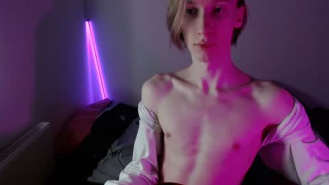 Snapshot of usuck364662 chatting on January 29, 3:12 am Excuse me online show from January 29, 3:12 am