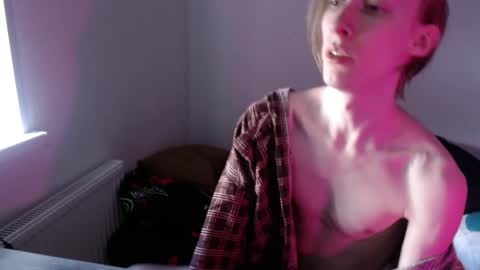 Snapshot of usuck364662 chatting on March 4, 4:49 am Excuse me online show from March 4, 4:49 am