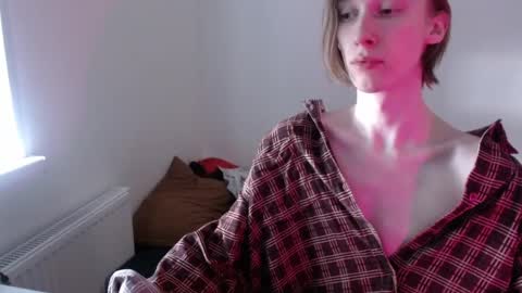 Snapshot of usuck364662 chatting on March 3, 7:07 am Excuse me online show from March 3, 7:07 am