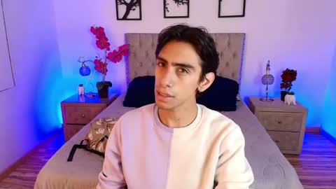 UYUKIE online show from October 15, 11:51 am