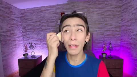 UYUKIE online show from April 23, 3:11 am