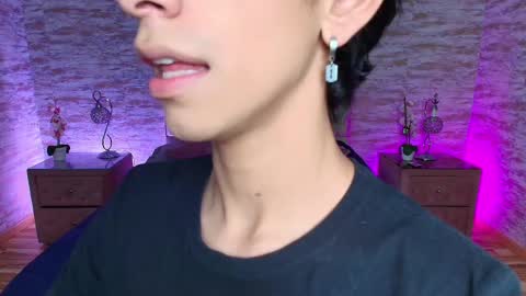 UYUKIE online show from March 31, 3:41 am