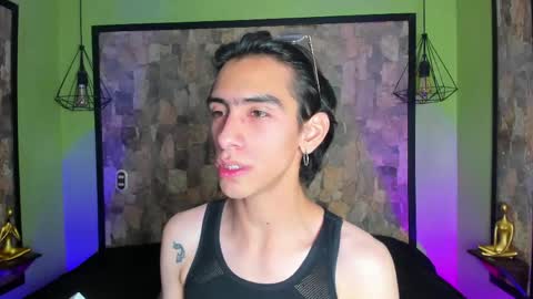 UYUKIE online show from April 24, 2:03 am