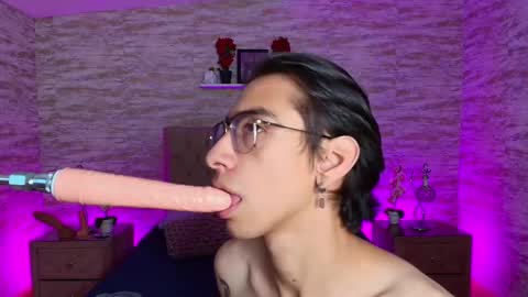 UYUKIE online show from March 20, 3:21 am