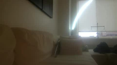 v27370961 online show from February 18, 8:39 pm