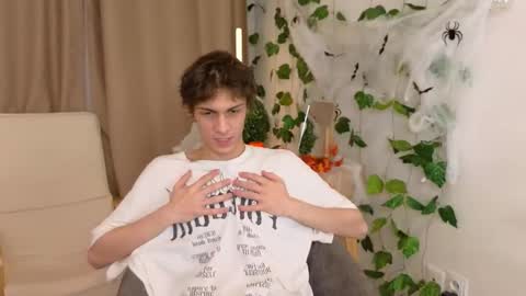 Valora online show from November 5, 12:29 pm