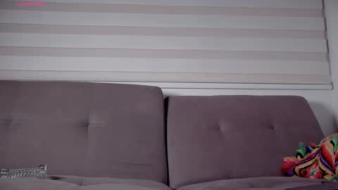 Snapshot of valenthinoking chatting on October 30, 4:36 am valenthinoking online show from October 30, 4:36 am