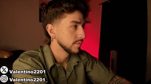 Snapshot of valentino2201 chatting on March 12, 1:36 am valentino online show from March 12, 1:36 am
