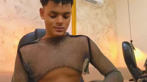 valentino_thompson online show from October 24, 9:16 pm