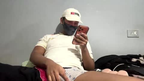 valentinogg5 online show from May 1, 7:44 am