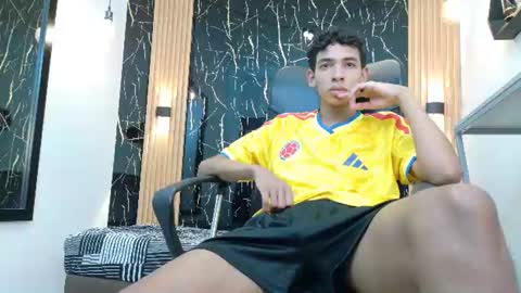 VALERIO  online show from June 18, 9:14 am