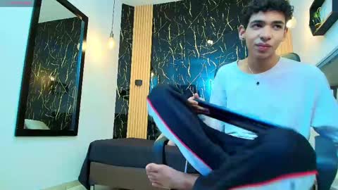 VALERIO  online show from April 30, 3:13 am