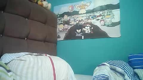 Snapshot of valesh20 chatting on October 18, 5:45 am Valesh19 online show from October 18, 5:45 am