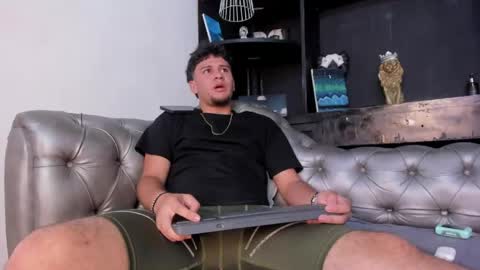 Valentino online show from April 21, 8:26 pm