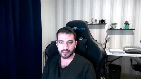 Snapshot of vallartamexi chatting on October 28, 12:57 am Roberto Carlos online show from October 28, 12:57 am