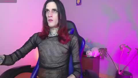 Vamp Noah and Dan online show from May 17, 4:09 am