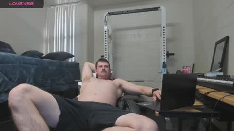 Snapshot of vandal2021 chatting on February 9, 11:15 pm Vandal2021 online show from February 9, 11:15 pm