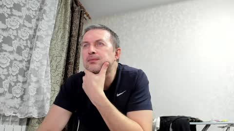 Snapshot of vano_822 chatting on January 1, 8:26 pm vano_822 online show from January 1, 8:26 pm