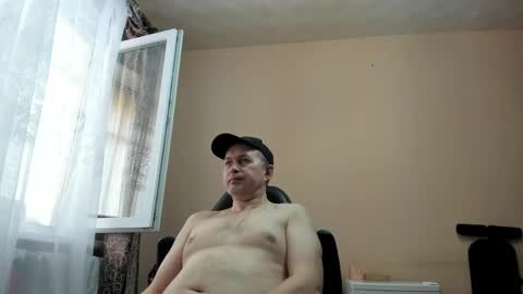 vano_822 online show from May 7, 6:02 am