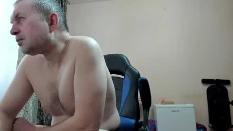 vano_822 online show from May 1, 5:00 am