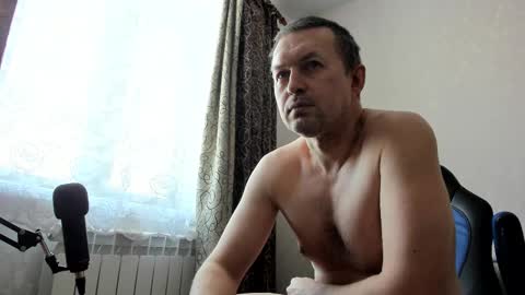Snapshot of vano_822 chatting on February 23, 8:33 am vano_822 online show from February 23, 8:33 am