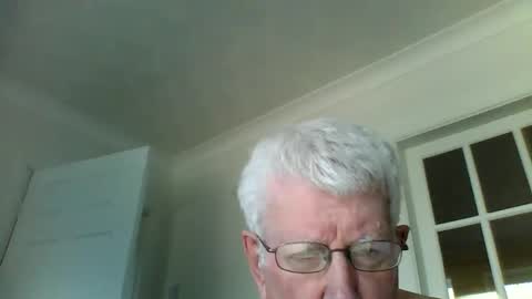 Snapshot of vassus chatting on March 4, 9:18 am vassus online show from March 4, 9:18 am