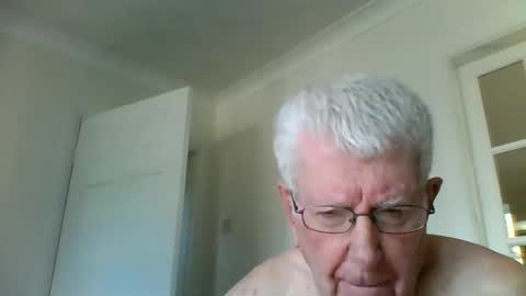 Snapshot of vassus chatting on February 25, 10:26 am vassus online show from February 25, 10:26 am