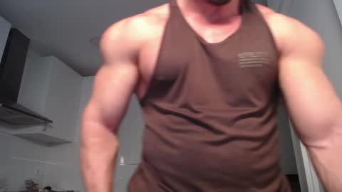 Snapshot of vecinito_ctb chatting on December 11, 12:05 pm Toni Martins online show from December 11, 12:05 pm