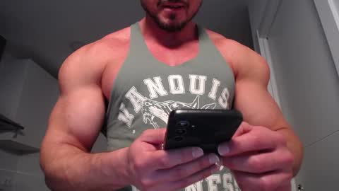 Snapshot of vecinito_ctb chatting on January 22, 12:17 pm Toni Martins online show from January 22, 12:17 pm