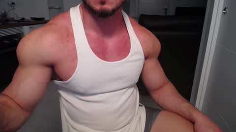 Snapshot of vecinito_ctb chatting on February 14, 10:49 am Toni Martins online show from February 14, 10:49 am