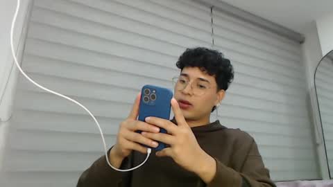 velascosexyboy online show from January 28, 2:43 am